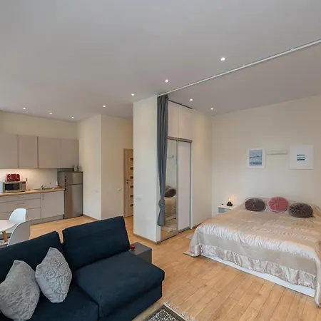 Apartment Freedom Avenue By Polo