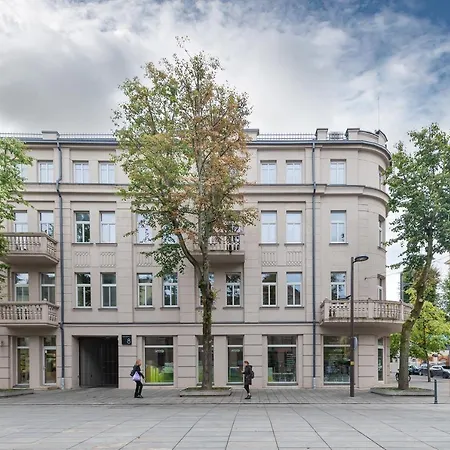 Freedom Avenue By Polo Apartment