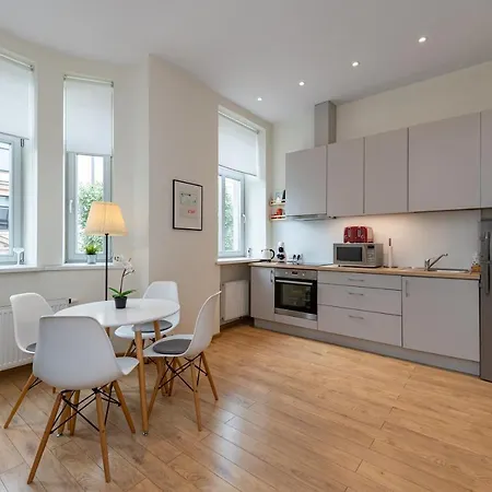 Freedom Avenue By Polo * Kowno