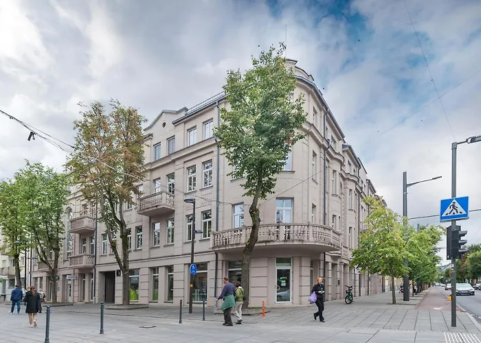 Freedom Avenue By Polo Apartman *